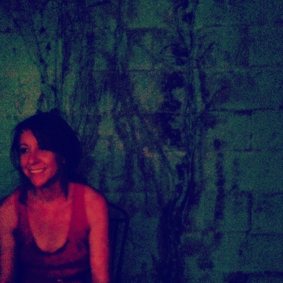 Meet your Posher, Sarah - Picture 1 of 1